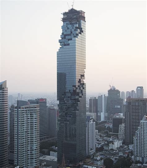 1:1 MahaNakhon Tower .